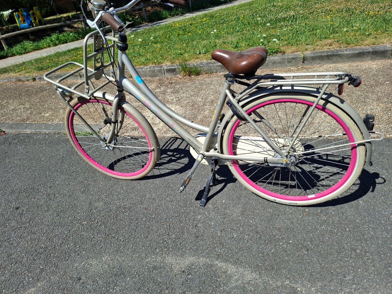 Damesfiets merk Lief, Ophalen