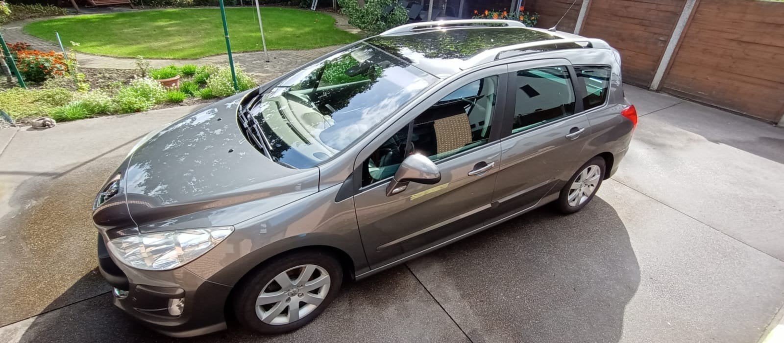 voiture à vendre, Autos, Argent ou Gris, Achat, Attache-remorque, 5 portes