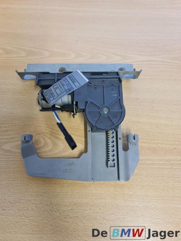 Actuator hoofdsteun achter BMW 7-serie E65 E66 67317123326, Auto-onderdelen, Gebruikt, Ophalen of Verzenden, BMW, BMW