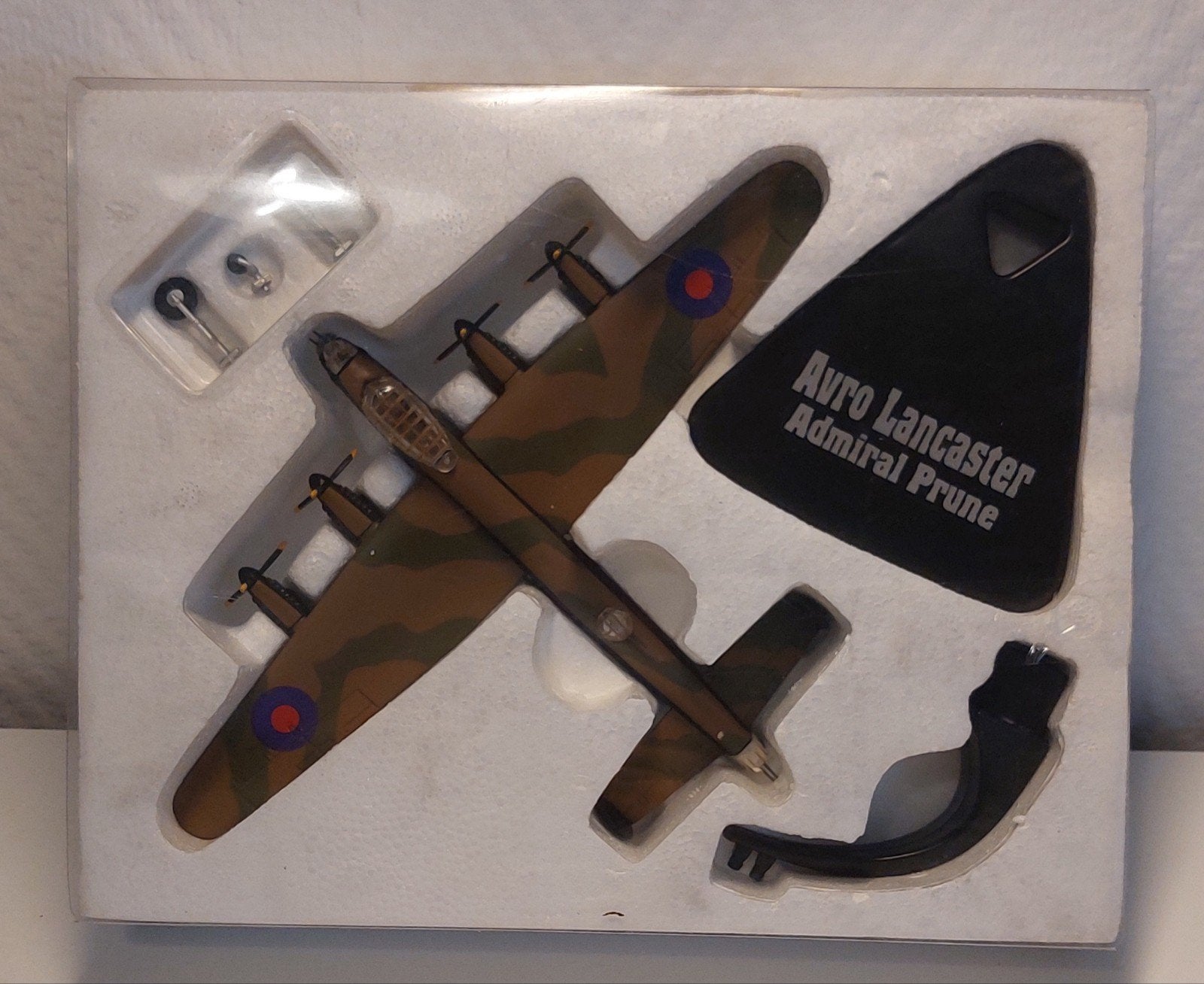Avro Lancaster Admiral Prune 1/144, Overige merken, 1:72 tot 1:144, Ophalen of Verzenden, Zo goed als nieuw