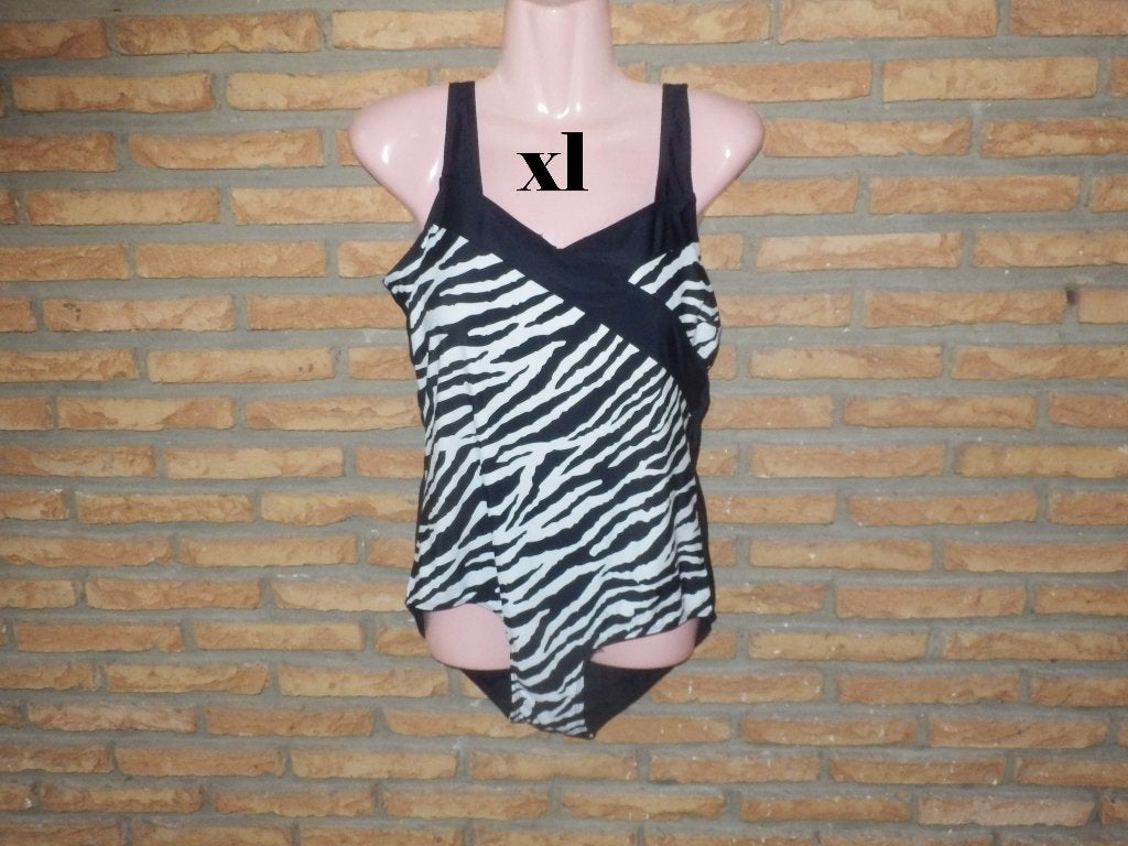 (80)- maillot femme t.XL noir blanc - zeeman -, Kleding | Dames, Badmode en Zwemkleding, Zeeman, Zwart, Badpak, Ophalen of Verzenden