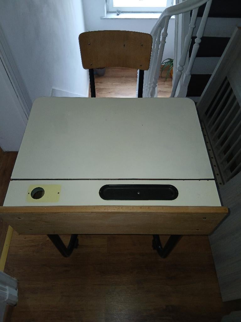 Bureau, Ophalen, Met wielen, Gebruikt, Hout