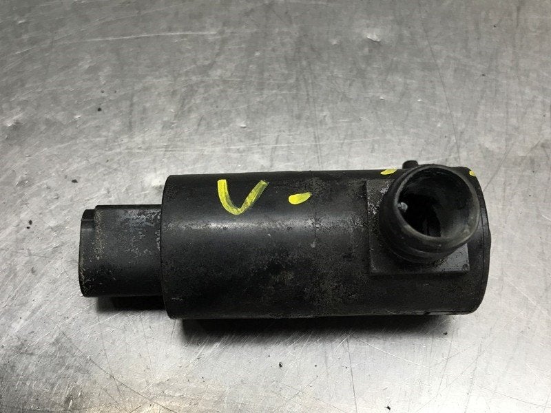 LAVE-GLACE POMPE AVANT Toyota Yaris II (P9) (|30357|), Utilisé, Toyota