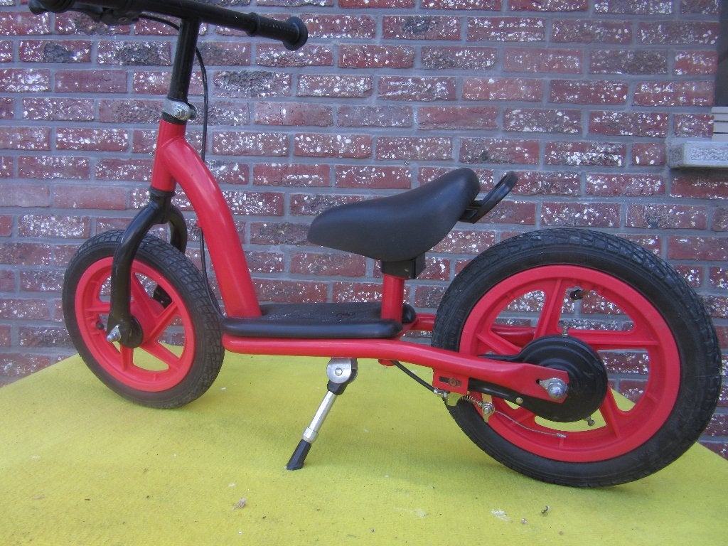 Loopfiets met luchtbanden, voetenplank rem..., Kinderen en Baby's, Ophalen, Loopfiets
