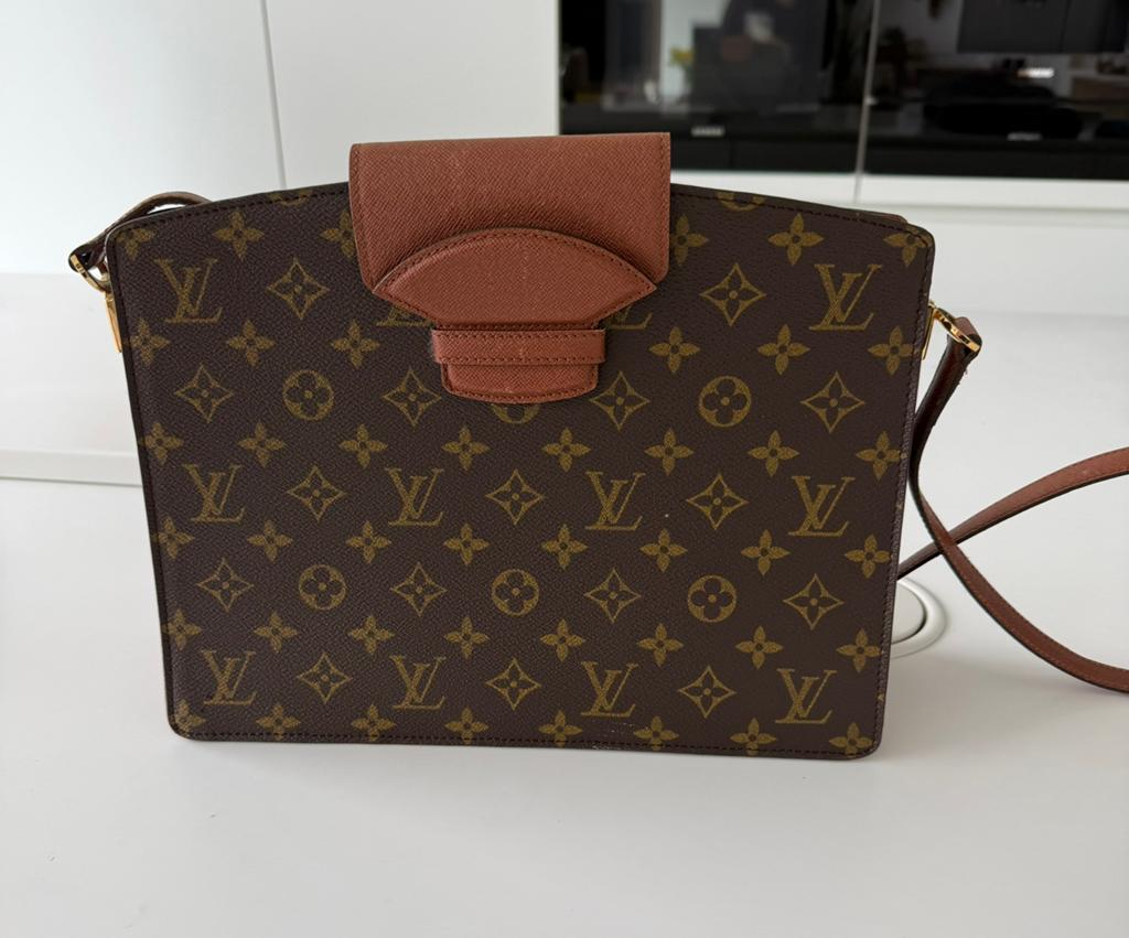 Prachtige Louis Vuitton handtas, Handtassen en Accessoires, Tassen | Damestassen, Ophalen, Zo goed als nieuw, Handtas