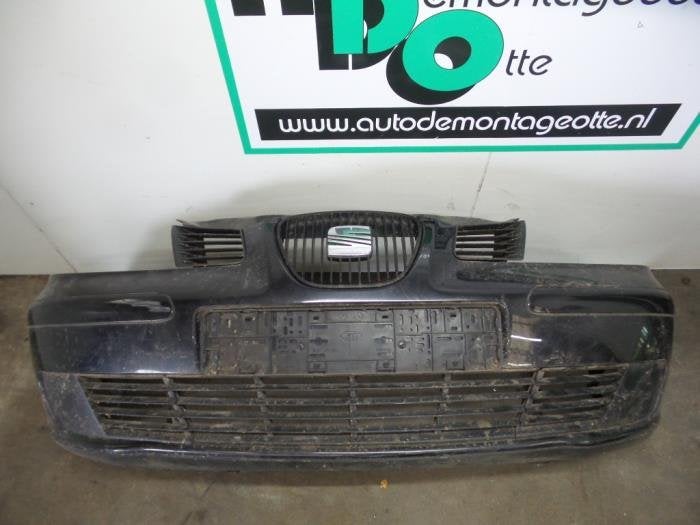 Voorbumper van een Seat Cordoba (Cordoba 02-) (LC9Z), Gebruikt, -, -, Ophalen of Verzenden