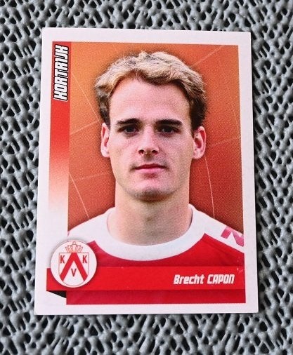 Panini Football 2011 KV Kortrijk / Brecht Capon, Verzamelen, Sportartikelen en Voetbal, Verzenden, Nieuw, Poster, Plaatje of Sticker
