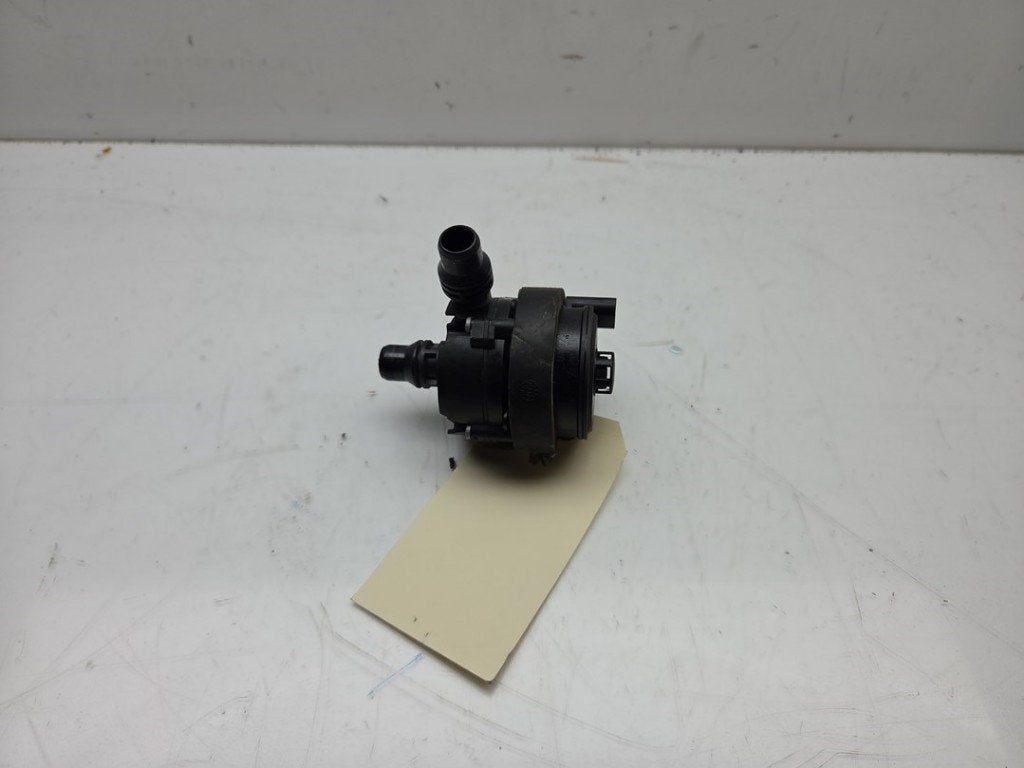 EXTRA EAU POMPE BMW M1 (F20) (|8605322|11518671654|), Dhr. J. Ham, Administratie@autoham.nl, Utilisé, BMW