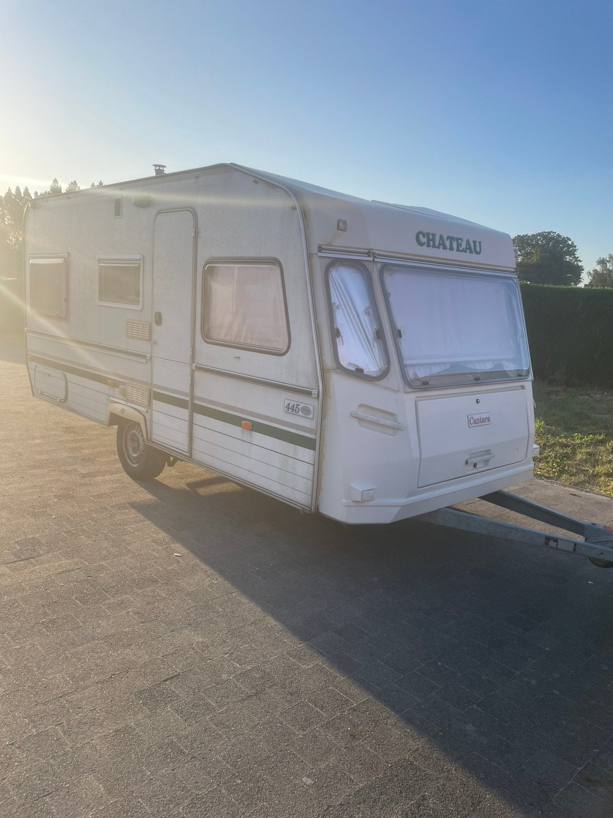 Chateau caravan, Chateau, 750 - 1000 kg, Particulier, Douche