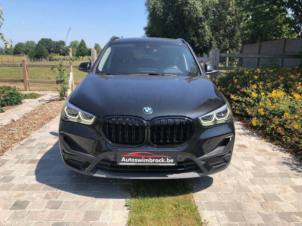 Bmw X1 hybride 25e leder 19" M-grill garantie, Dealer onderhouden, 42 g/km, Zwart, Leder