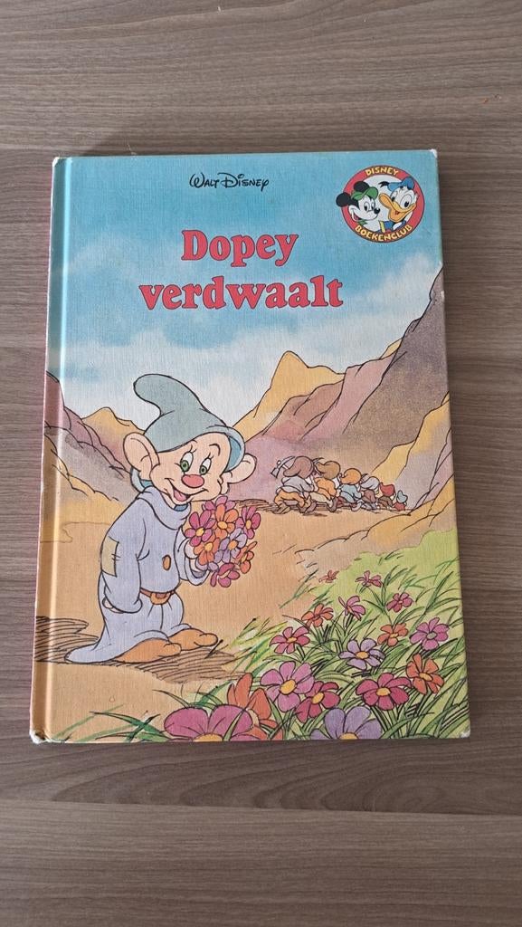 Dopey verdwaalt , walt Disney boekenclub., Boeken, Ophalen of Verzenden
