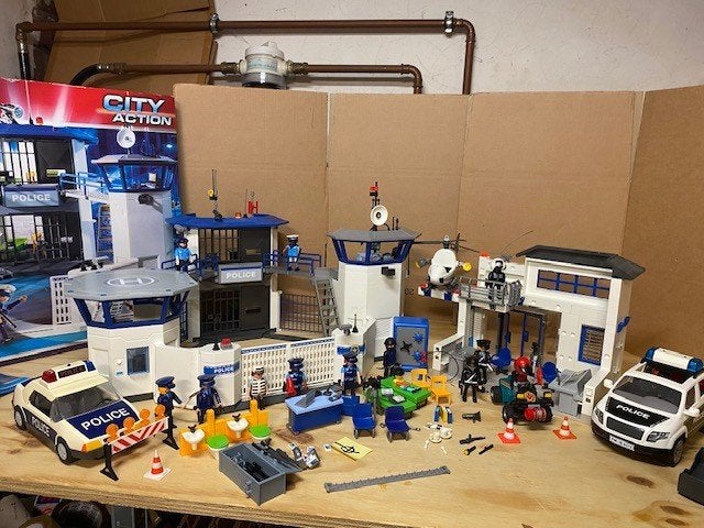 Prison Playmobil + poste de police, Enlèvement ou Envoi