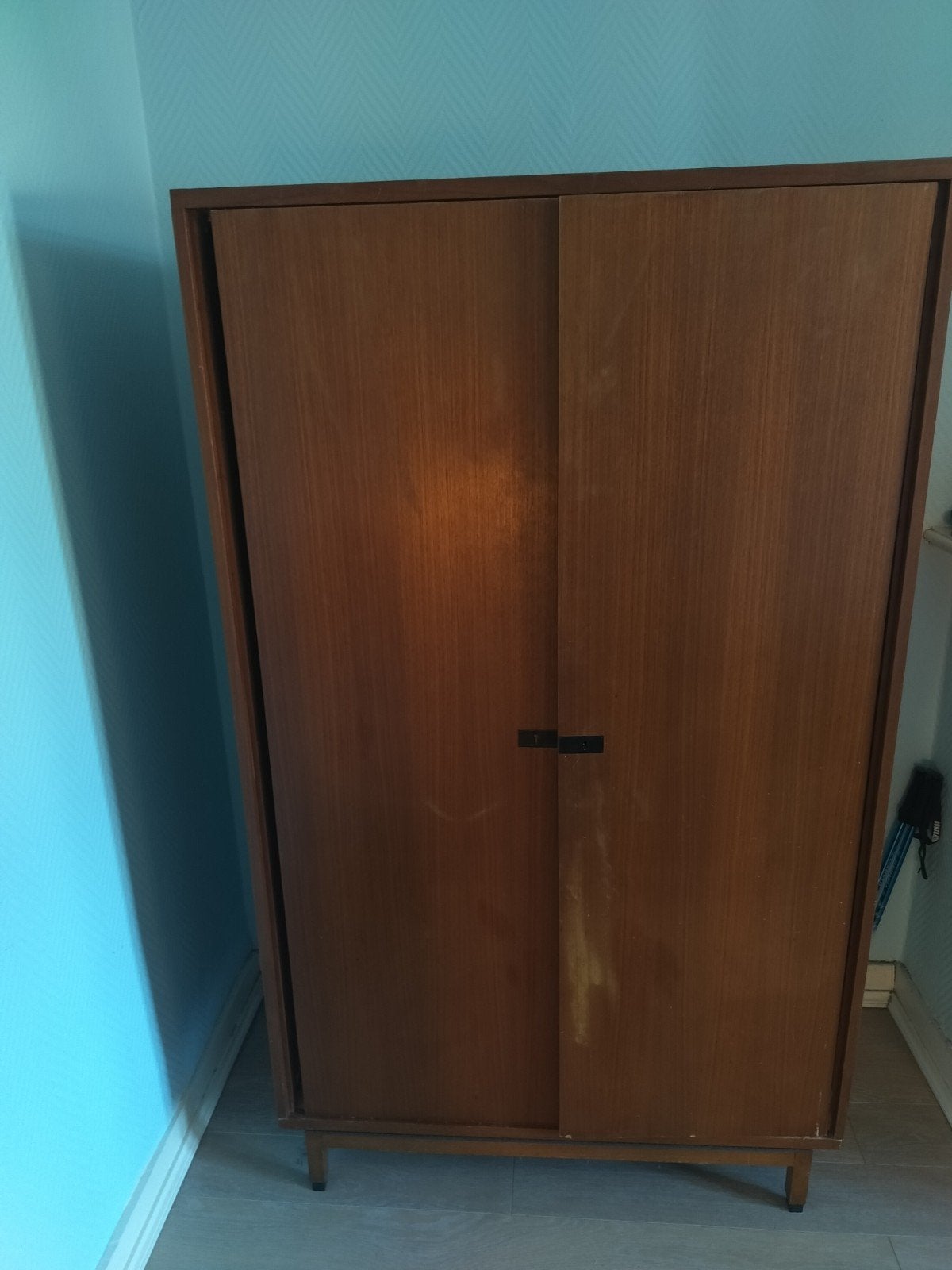 Kleerkast, Huis en Inrichting, Ophalen, Met deur(en), Gebruikt, 100 tot 150 cm