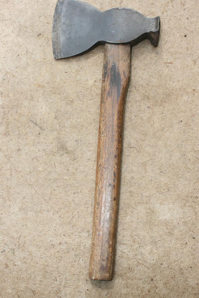 Allemand Wehrmacht Hache original 1938 WW2  HEER  Coucou, Collections, Enlèvement ou Envoi, Autres
