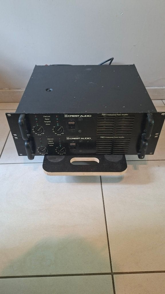 2 x Crest Audio Pro 7001 versterkers, Ophalen, Gebruikt, 150 watt of meer