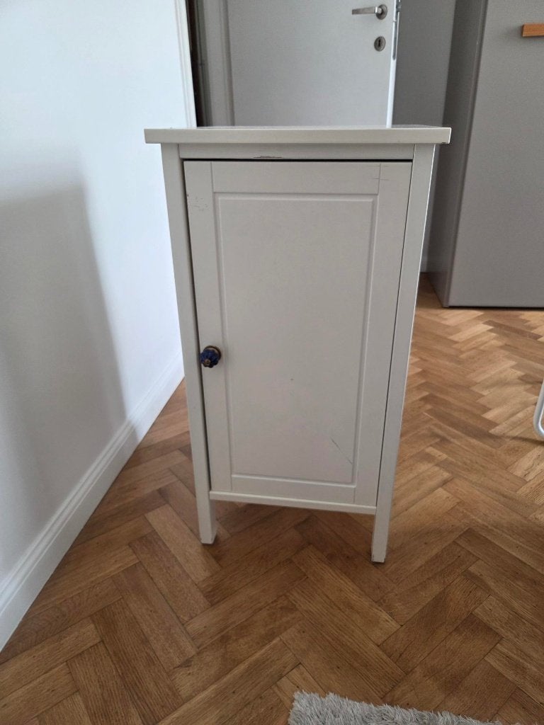 Armoire de chevet IKEA Hemnes, Maison & Meubles, Armoires | Commodes, Utilisé, Moins de 100 cm, Moins de 50 cm, 25 à 50 cm, Chêne