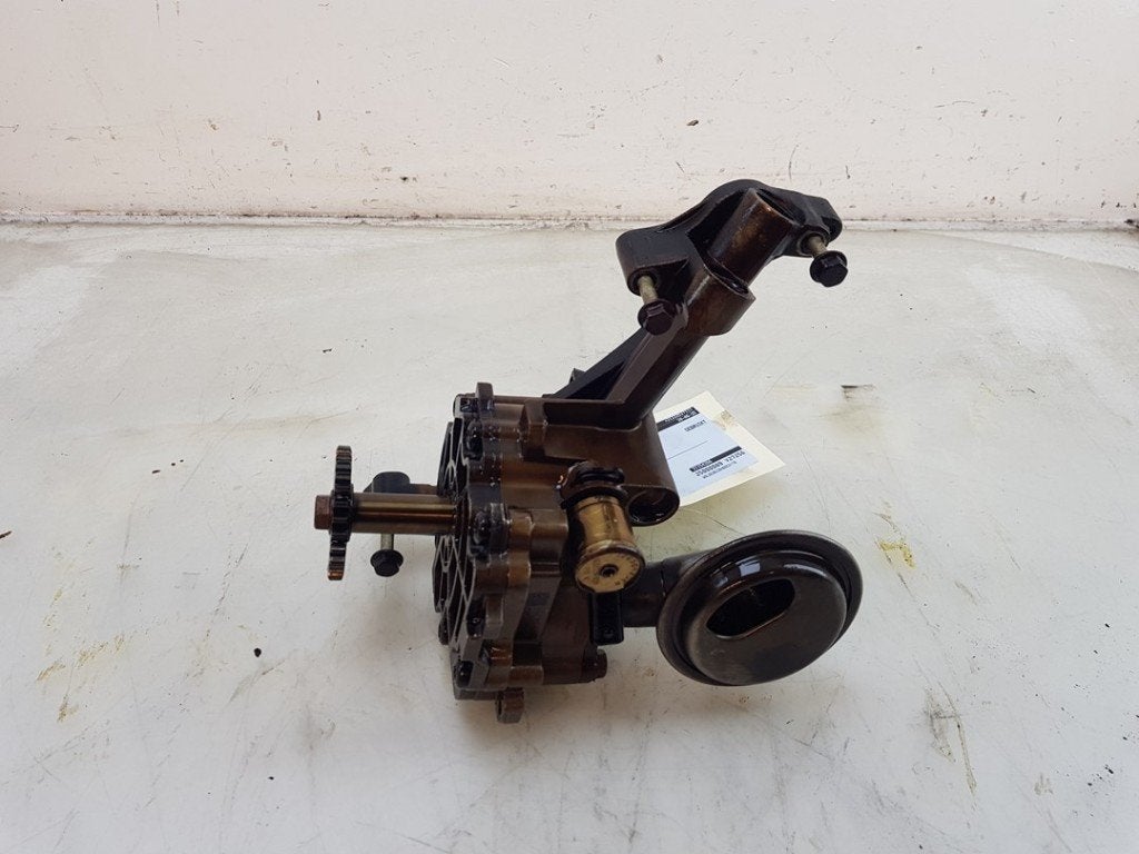 OLIEPOMP Opel Astra K Sports Tourer (07-2014/12-2022), Gebruikt, Opel