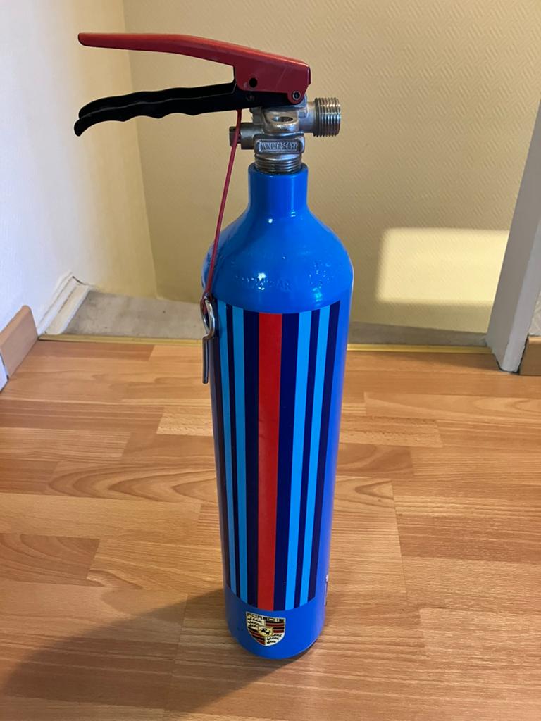 Porsch brandblusser (decoratief), Ophalen, Zo goed als nieuw, Brandblusser