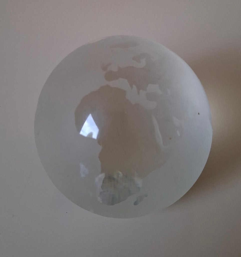 Glazen Presse-papier 'wereldbol', Antiek en Kunst, Ophalen of Verzenden