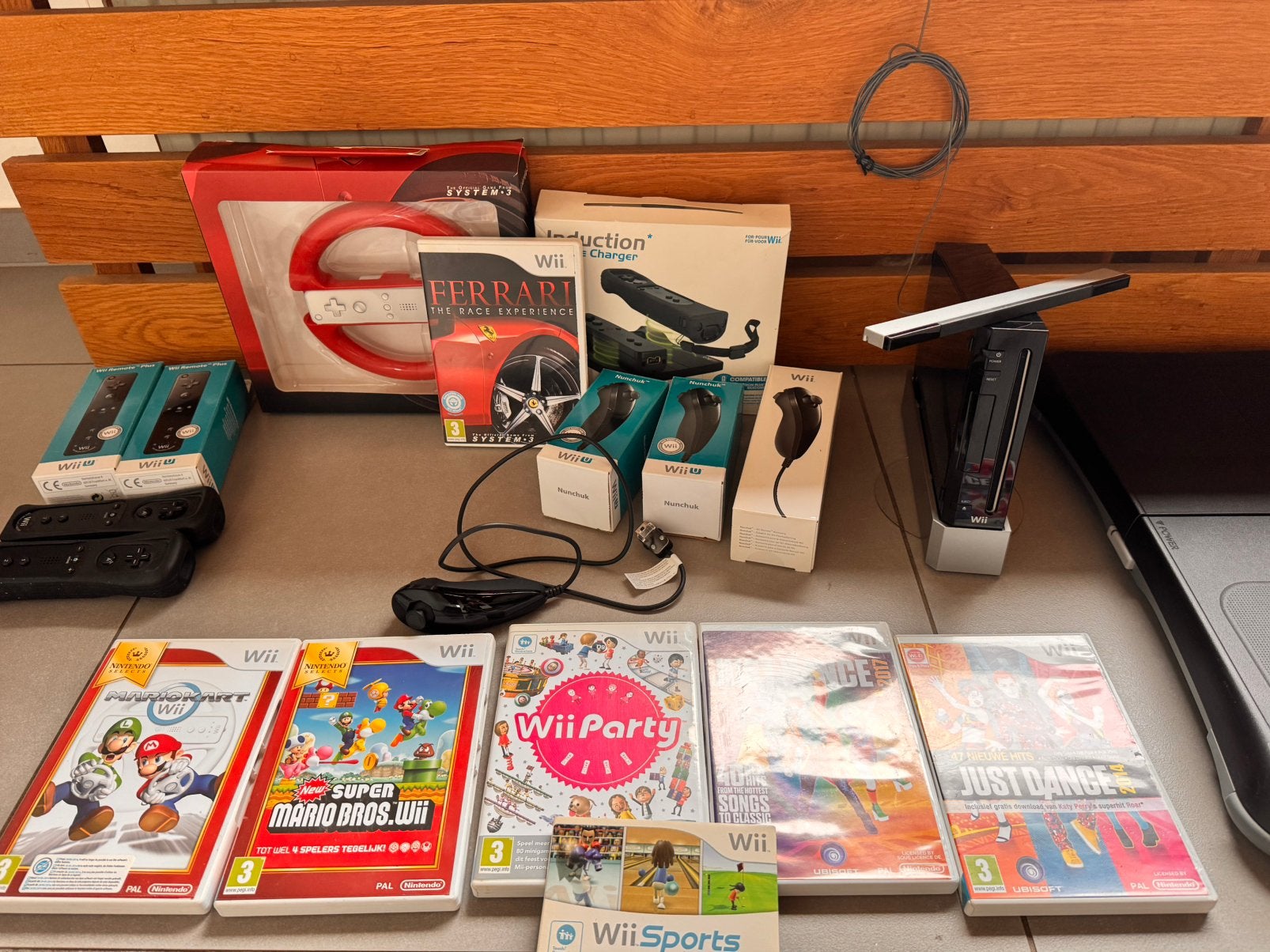 Nintendo Wii zwart – compleet pakket met Balance Board, Games en Spelcomputers, Ophalen, Gebruikt, Met 3 controllers of meer, Met games