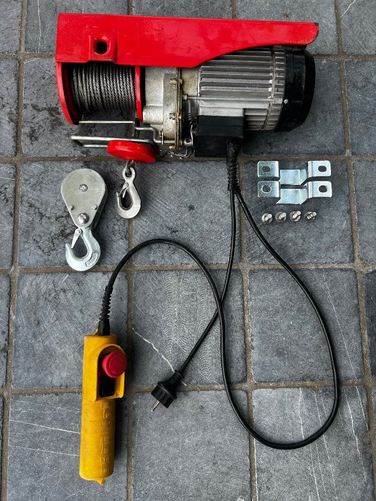 Palan électrique, Bricolage & Construction, Enlèvement, Utilisé, Électrique
