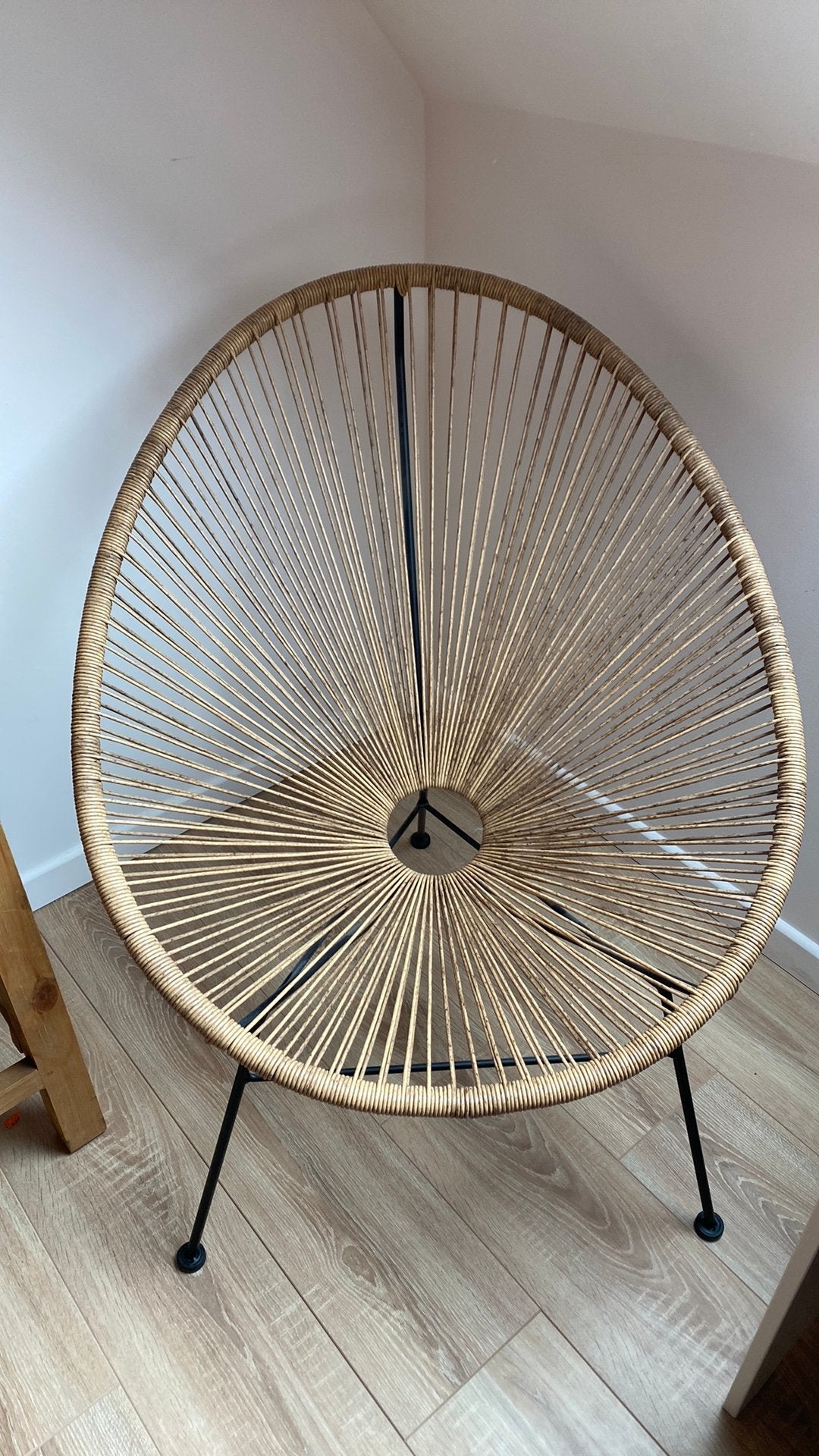 Rieten kuipstoel, Huis en Inrichting, Stoelen, Ophalen, Zo goed als nieuw