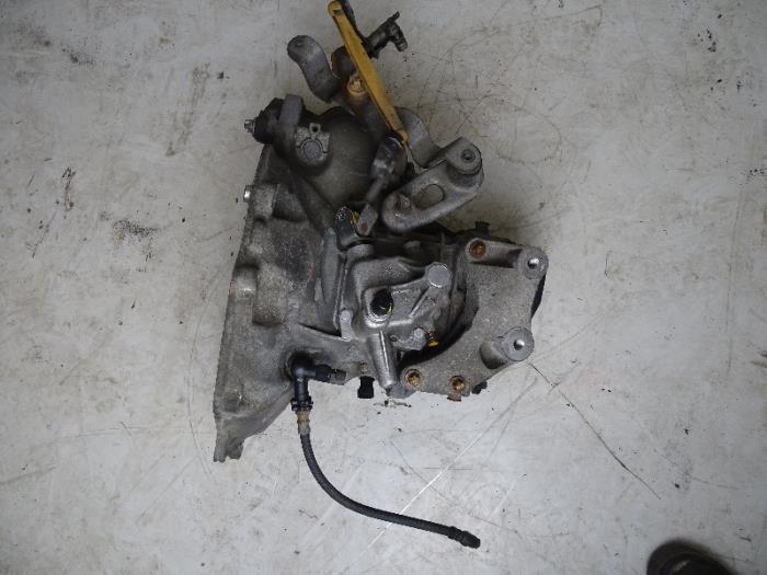 Versnellingsbak van een Opel Corsa, Auto-onderdelen, Transmissie en Toebehoren, Opel, Gebruikt, 3 maanden garantie, Ophalen of Verzenden