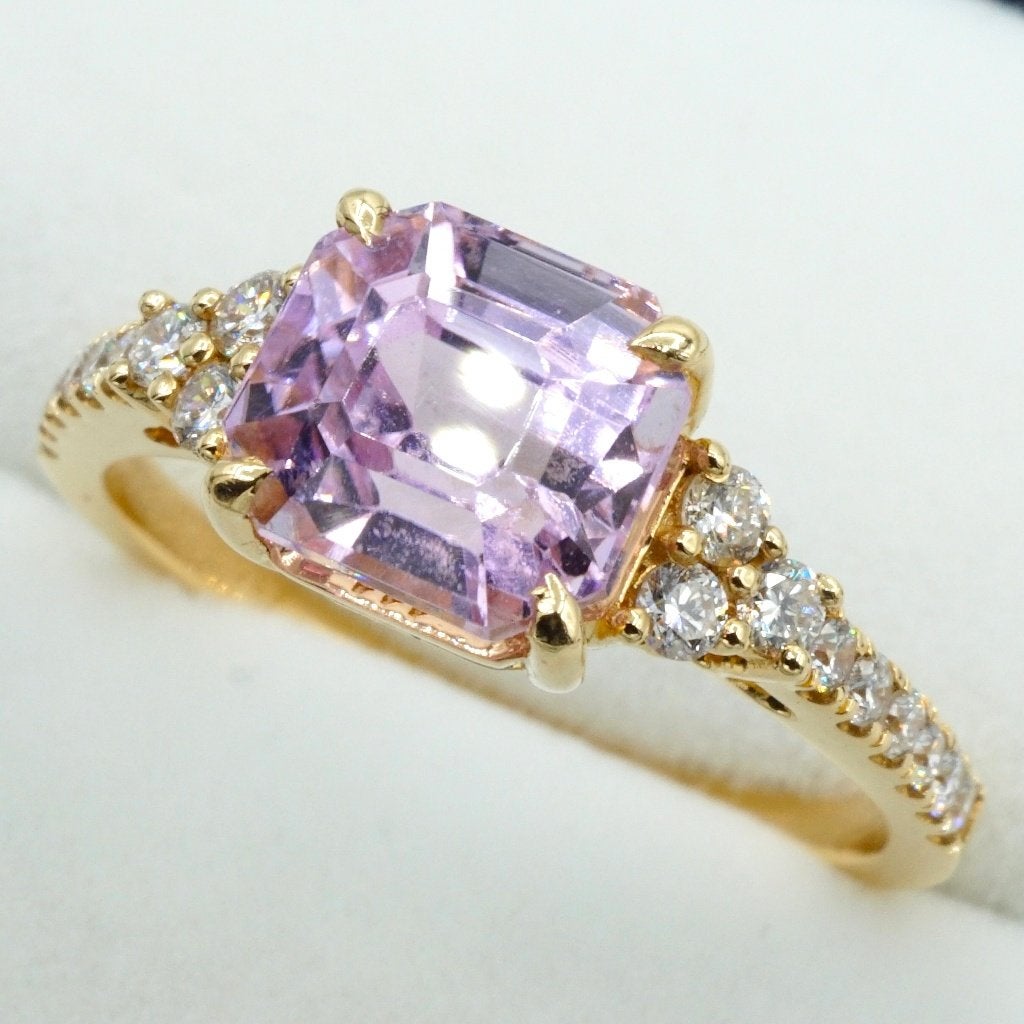 Gouden verlovingsring ring met diamant en kunziet, Geel, Ophalen of Verzenden, Zo goed als nieuw, 17 tot 18