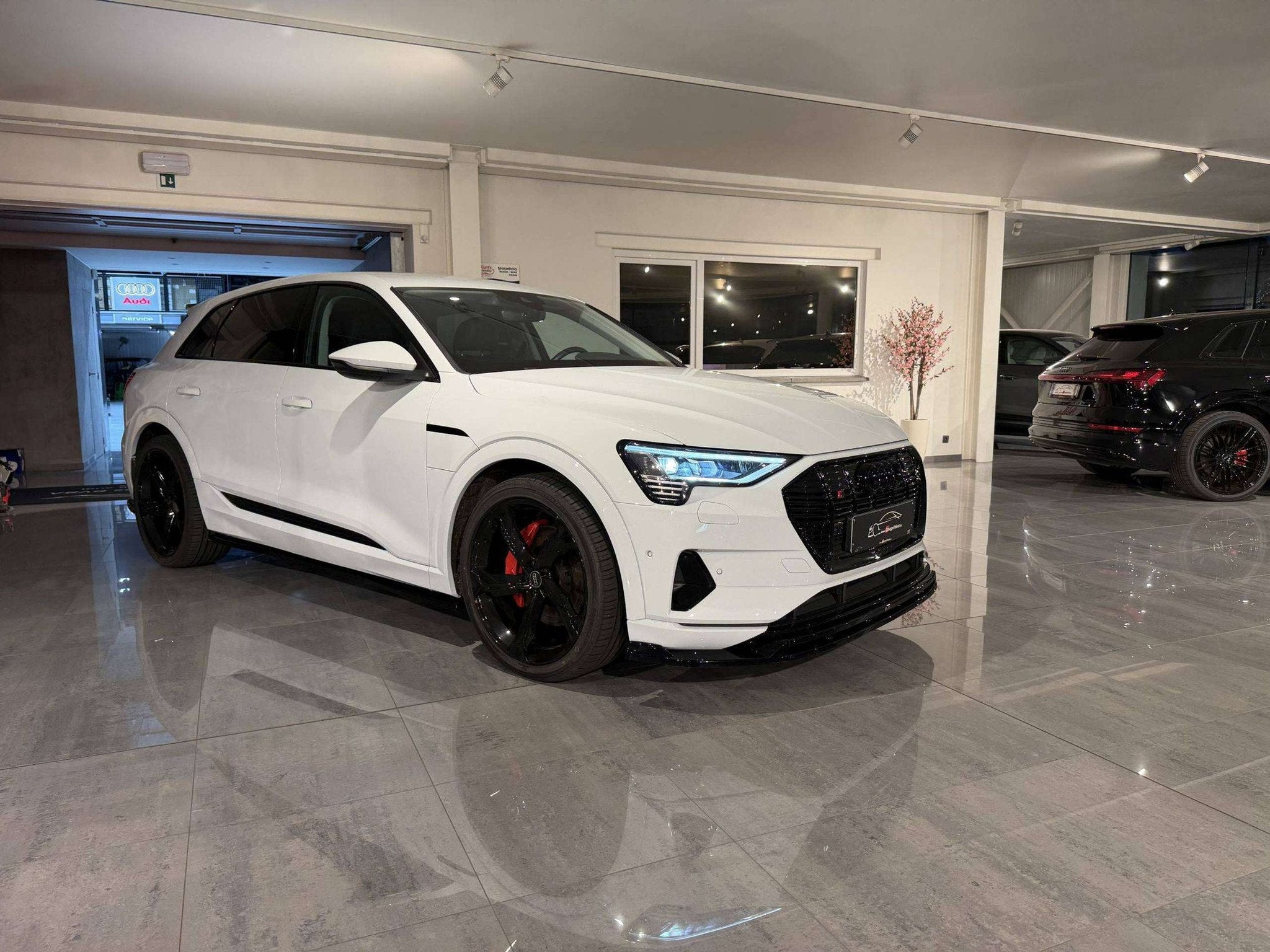 Audi Q8 e-tron 313PK BLACK EDITION * LED * B&O * CRUISE CONT, Auto's, Automaat, 397 km, 230 kW, Gebruikt