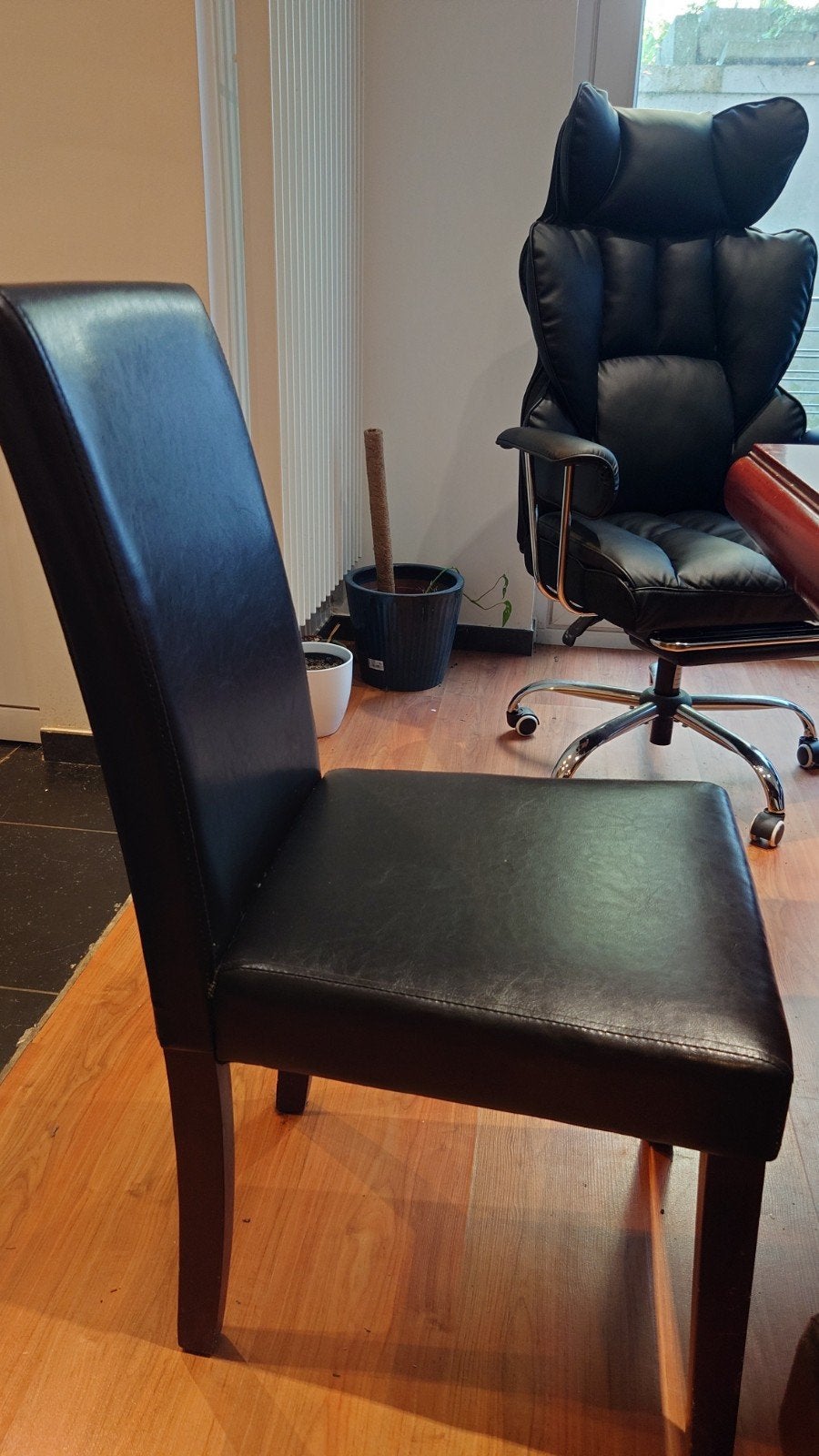 Chaises en cuir noir (6), Maison & Meubles, Chaises, Enlèvement, Utilisé, Noir, Cuir