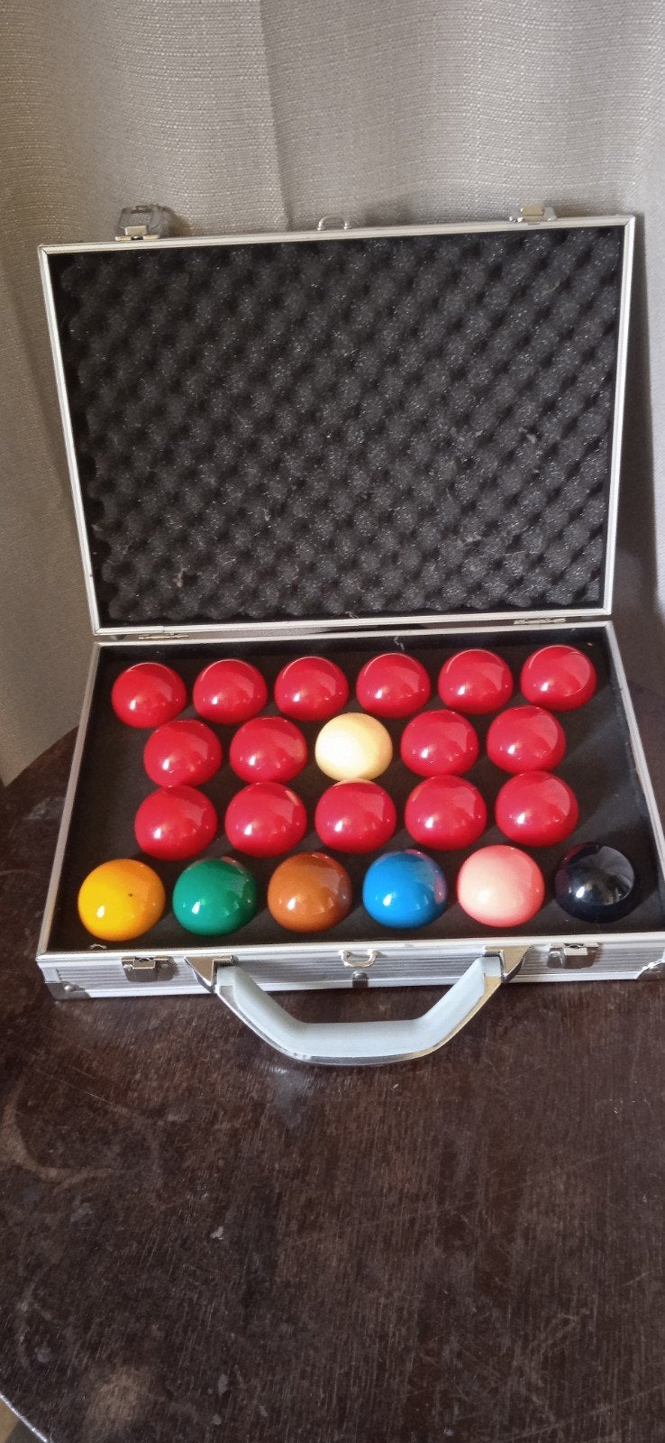 Snooker Aramith ballen, Ophalen
