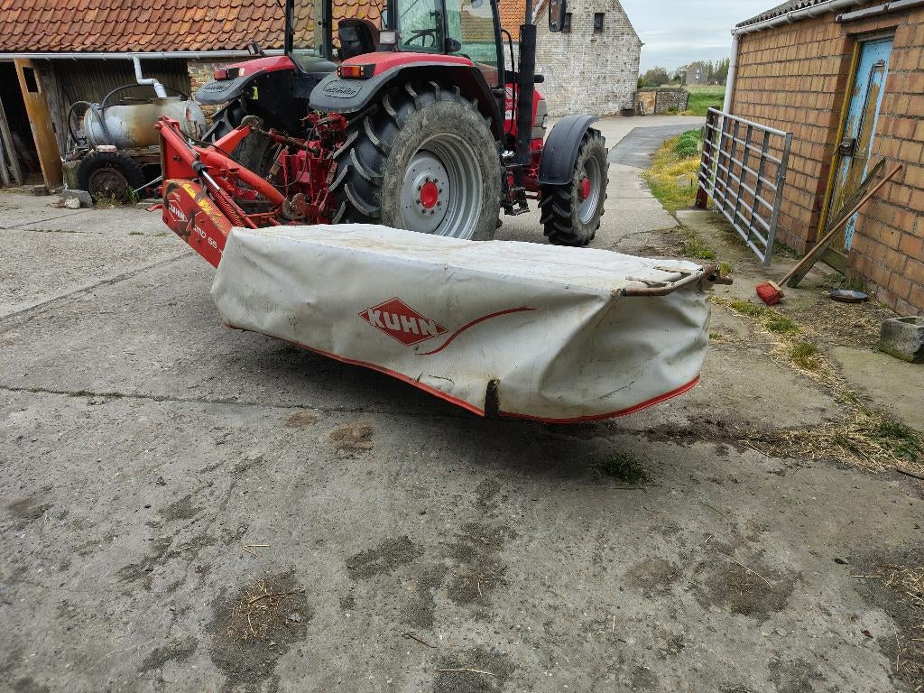 Kuhn schijvenmaaier 2 en 2m 40, Ophalen