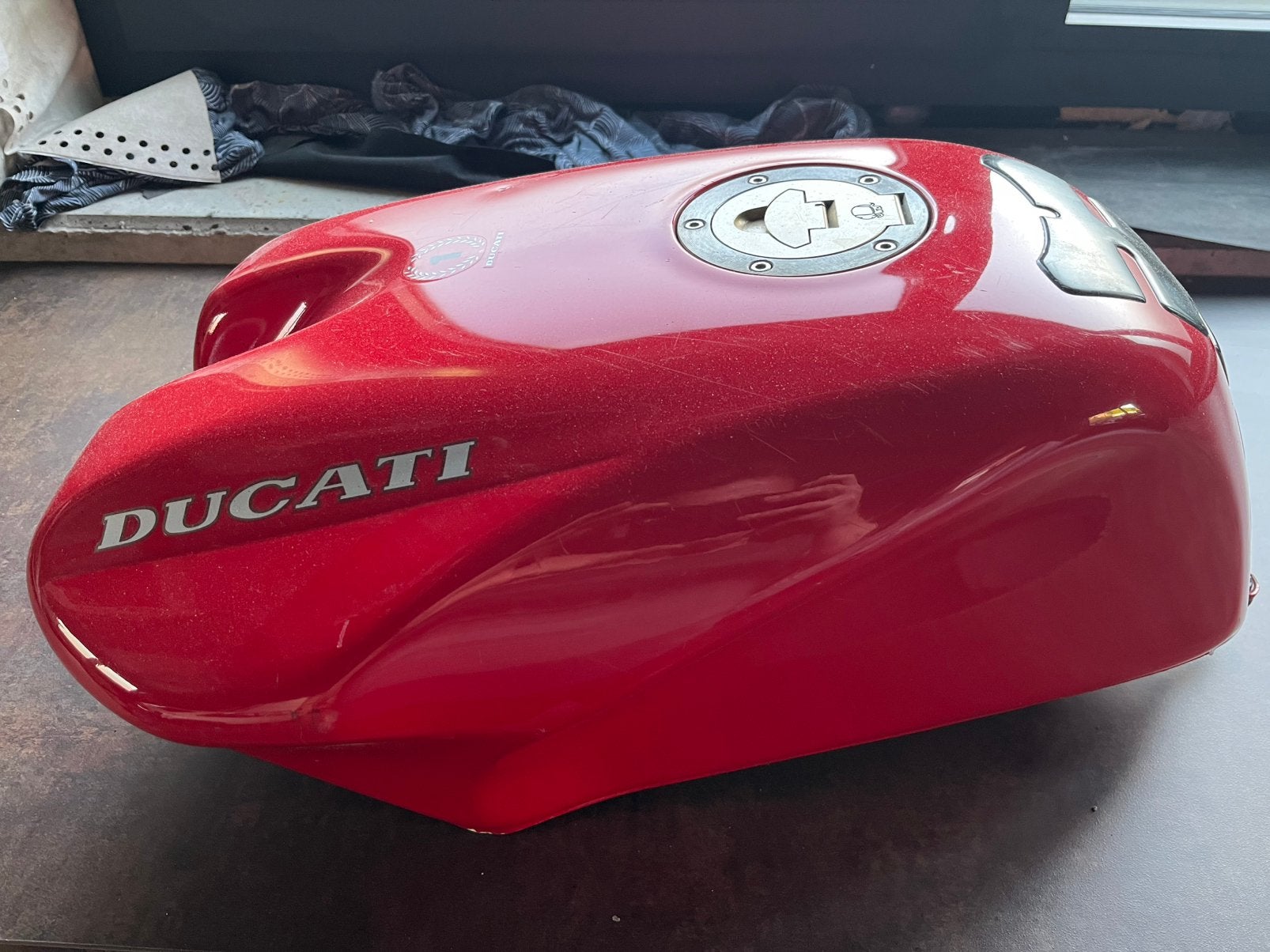 Benzine tank ducati 748 916 996, Motoren, Ophalen of Verzenden, Gebruikt