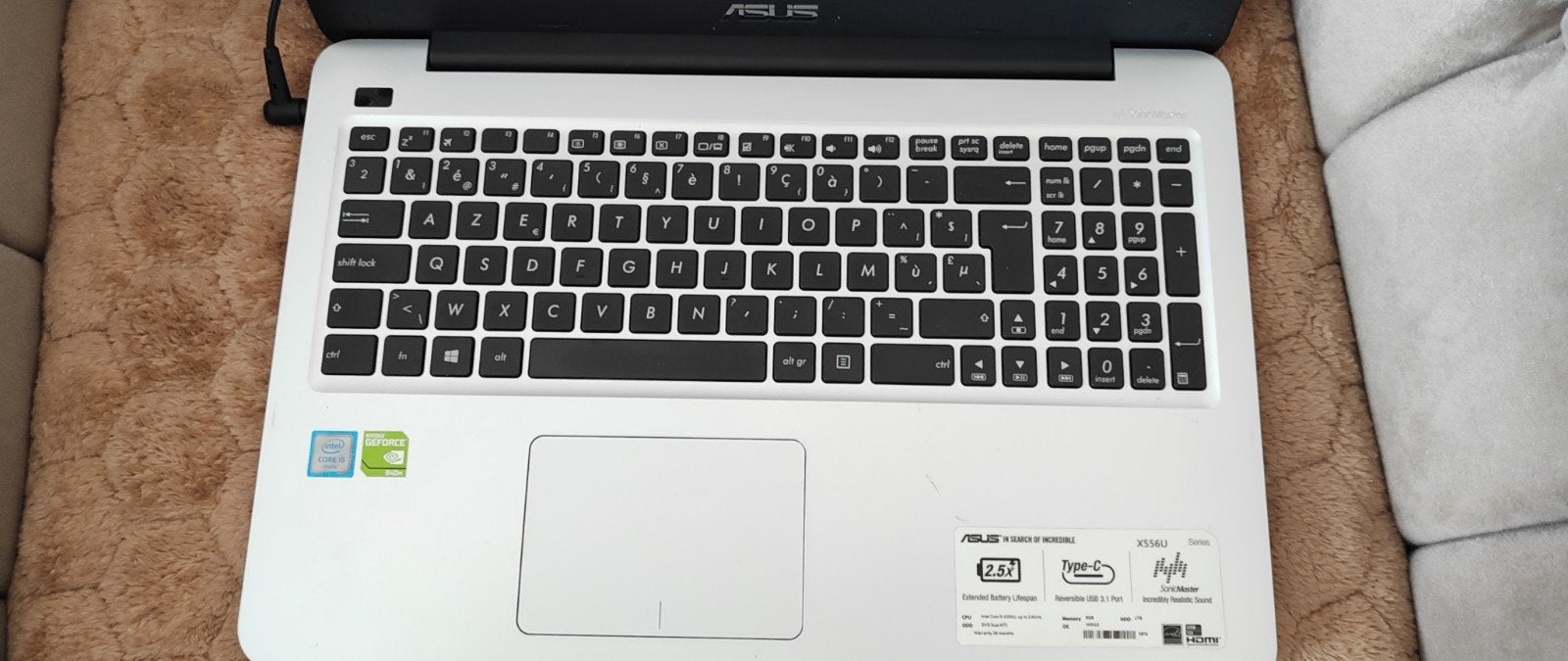 Asus laptop i5 950gb windows 11 pro geforce, Computers en Software, Ophalen of Verzenden