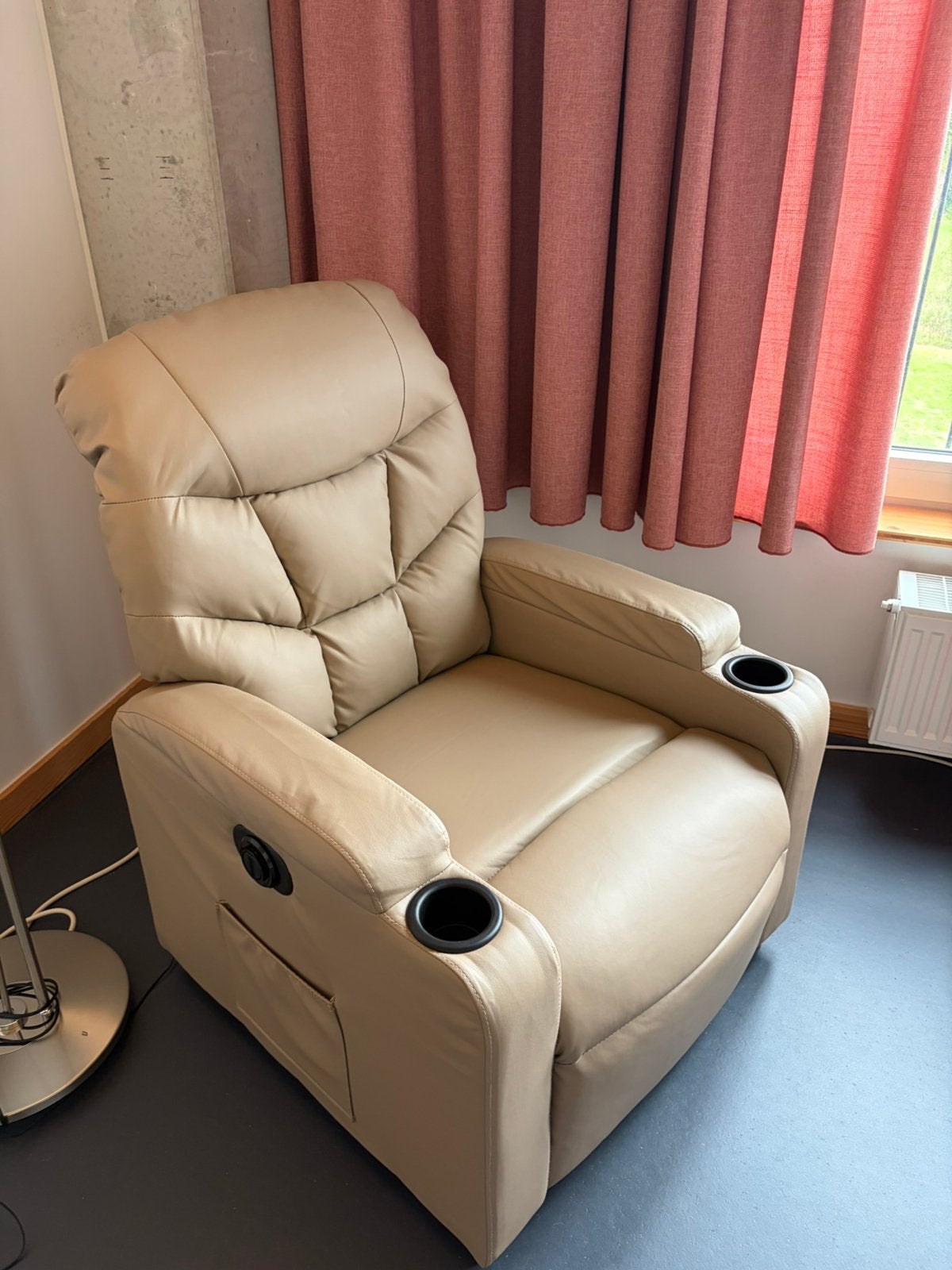 Prachtige superzachte lederen elec. relax, Ophalen, Zo goed als nieuw