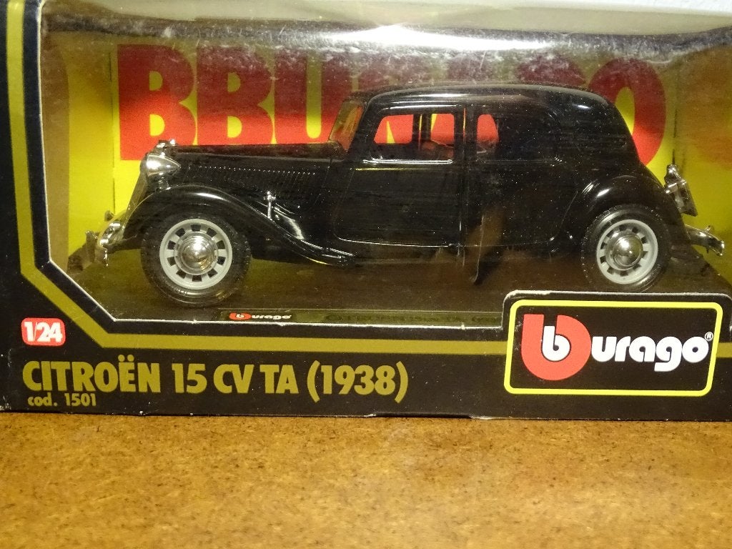 Citroën 15CV TA (1938) 1:24 Bburago, Hobby & Loisirs créatifs, Enlèvement ou Envoi, Neuf, Voiture, Burago