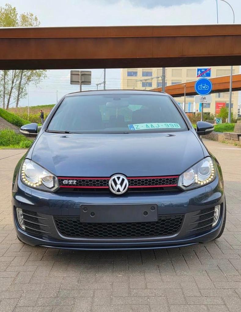 VOLKSWAGEN GOLF GTI AUTOMAAT, 1984 cc, Blauw, Bedrijf, 5 zetels