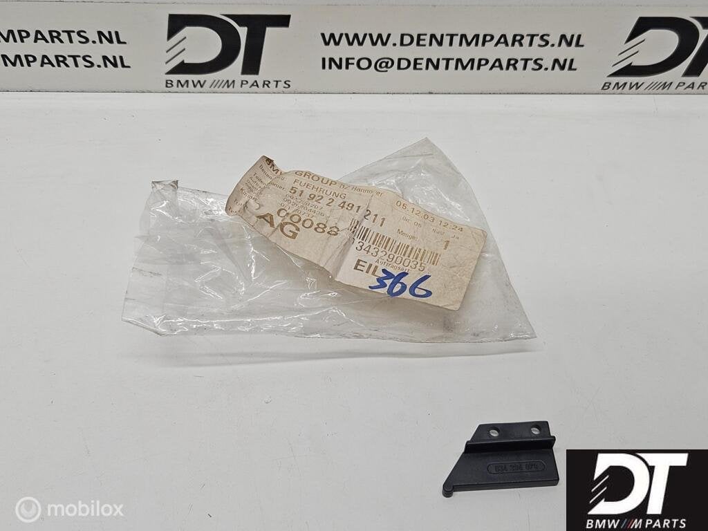 Guide left BMW 3-serie E36 compact 51922491211, Nieuw, Ophalen of Verzenden, BMW, BMW