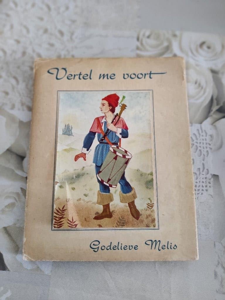Boek Vertel me voort, Ophalen of Verzenden, Gelezen, Sprookjes, Voorleesboek