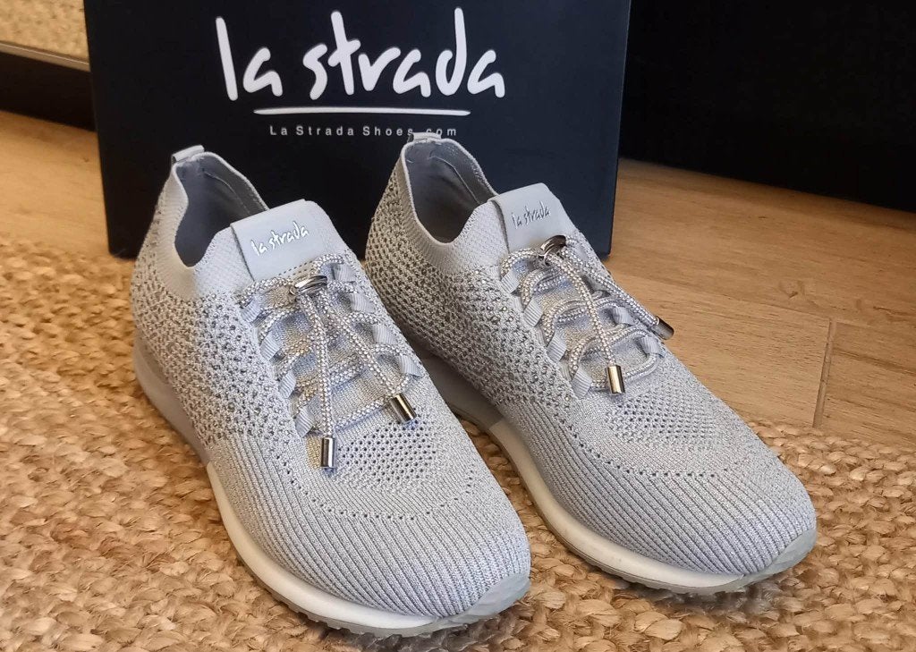 SNEAKERS NEUVES "LA STRADA" - POINTURE 41, Vêtements | Femmes, Neuf, Sneakers et Baskets, Enlèvement, LA STRADA