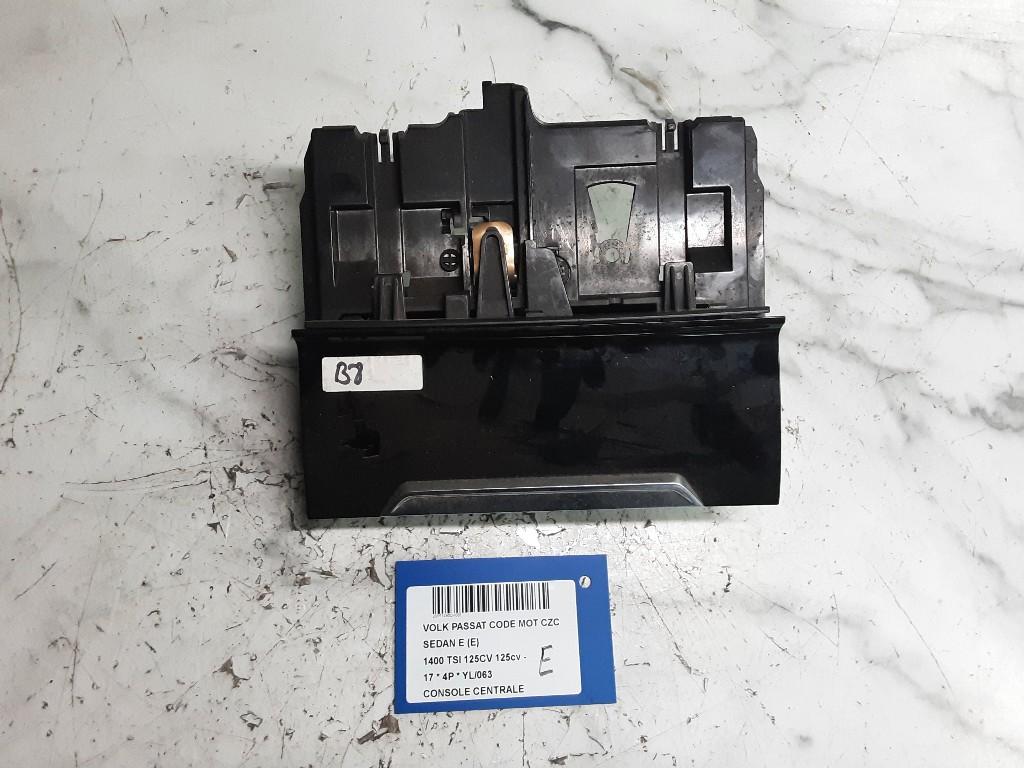 CONSOLE CENTRALE Volkswagen Passat (3G2) (5G0980611), Volkswagen, Mevr. I. Hauben, Utilisé, Rue de l'Espoir 34 34
4030  GRIVEGNÉE, BE