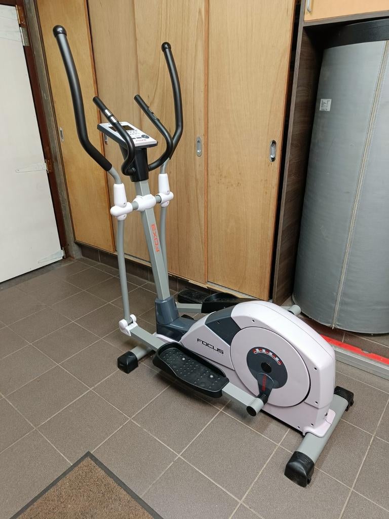 Focus fitness FOX 3 crosstrainer, Sport en Fitness, Ophalen, Kunststof, Gebruikt, Crosstrainer