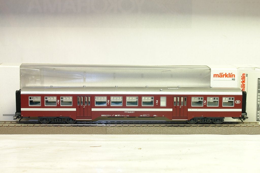 MARKLIN 43535 SNCB NMBS VOITURE M2 BORDEAUX UIC 2ème CL, Enlèvement ou Envoi, Wagon, Comme neuf, Courant continu ou Courant alternatif