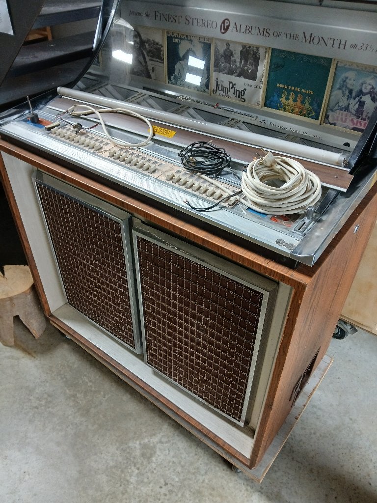 Jukebox Seeburg LP Console, Verzamelen, Automaten | Jukeboxen, Ophalen, Seeburg, Met singles