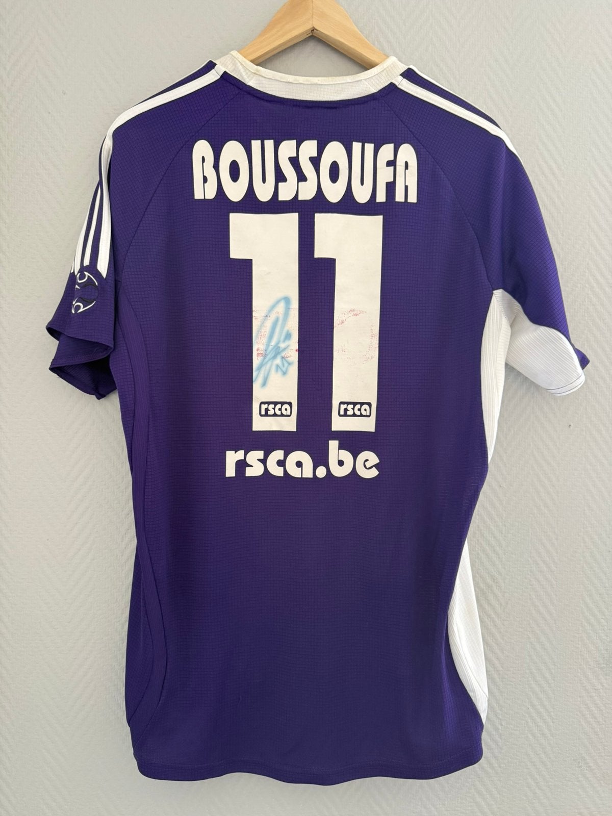 Boussoufa RSCA Anderlecht, porté et signé, Collections, Articles de Sport & Football, Enlèvement ou Envoi, Comme neuf