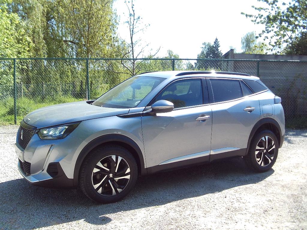Peugeot 2008 Benzine 75dkm 17"Alu Camera LED eco Allure 022, Argent ou Gris, Achat, Entreprise, Entretenue par le concessionnaire