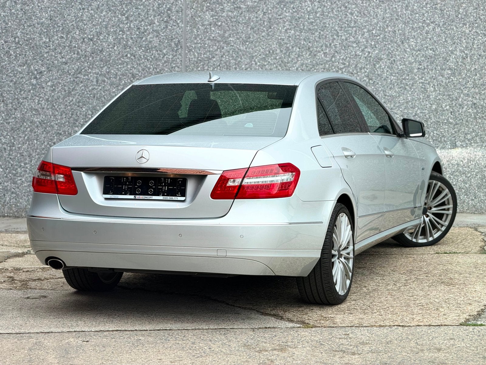 Mercedes E200 CGI BlueEfficiency Avantgarde GARANTIE 12 mois, Argent ou Gris, Achat, Entreprise, Noir