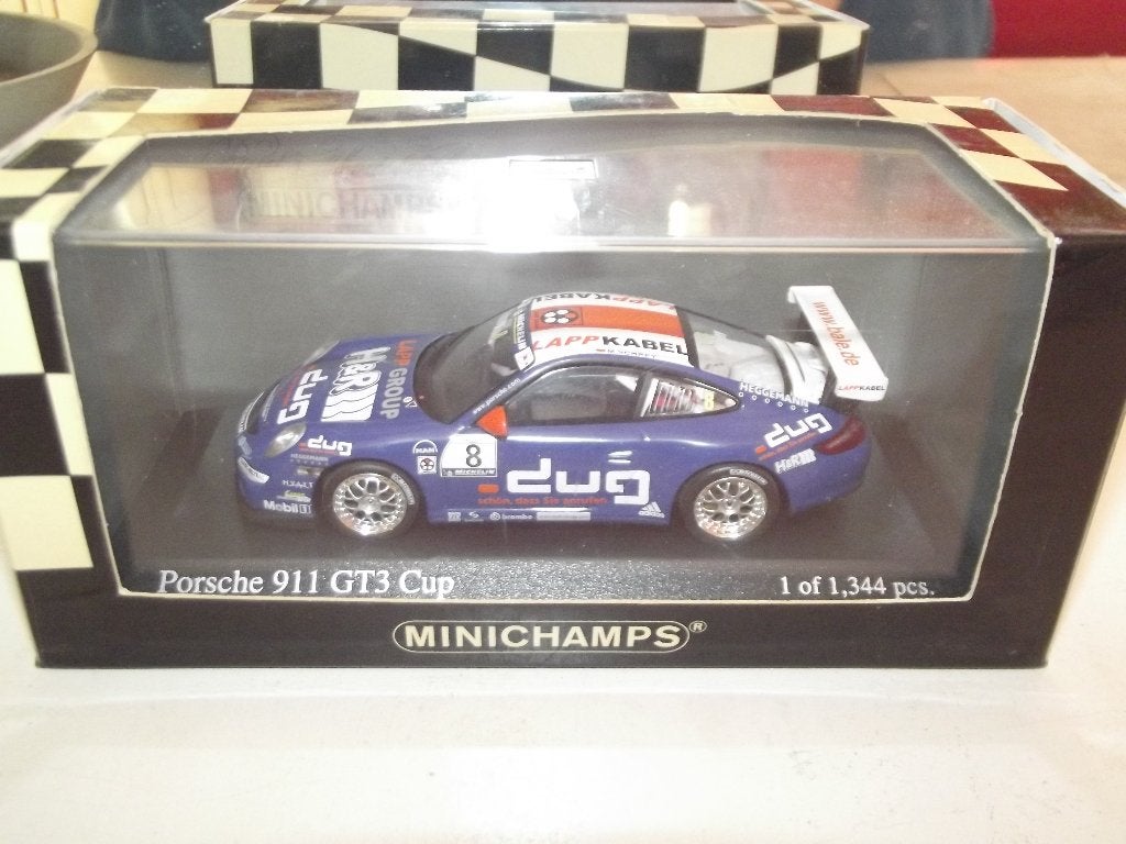 Porsche 911 GT3 Cup - Supercup 2006, Hobby en Vrije tijd, Modelauto's | 1:43, Ophalen of Verzenden, Zo goed als nieuw, Auto, MiniChamps
