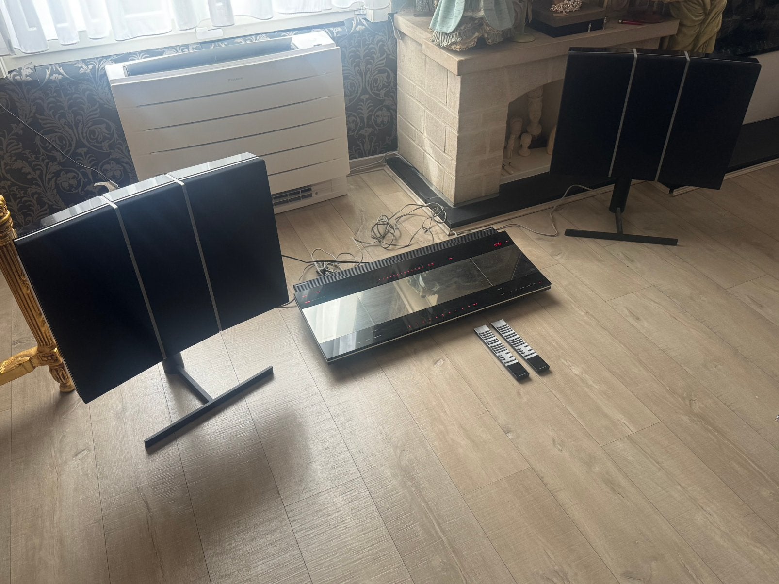 B&O BeoCenter 9500 + 2x BeoVox 6522 + 2x BeoLink 1000, TV, Hi-fi & Vidéo, Appareils professionnels, Utilisé, Audio, Enlèvement
