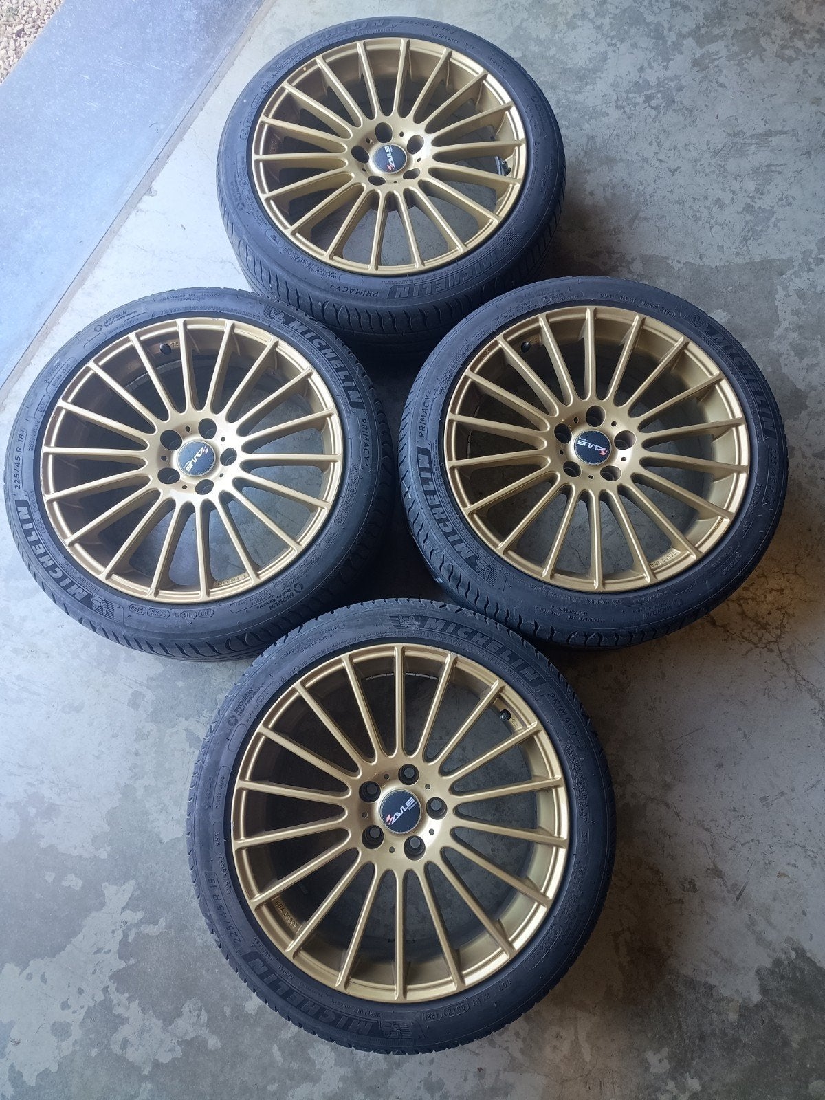 AVUS velgen brons 225/45 R 18 5x108, Ophalen, 18 inch, Band(en), Zomerbanden